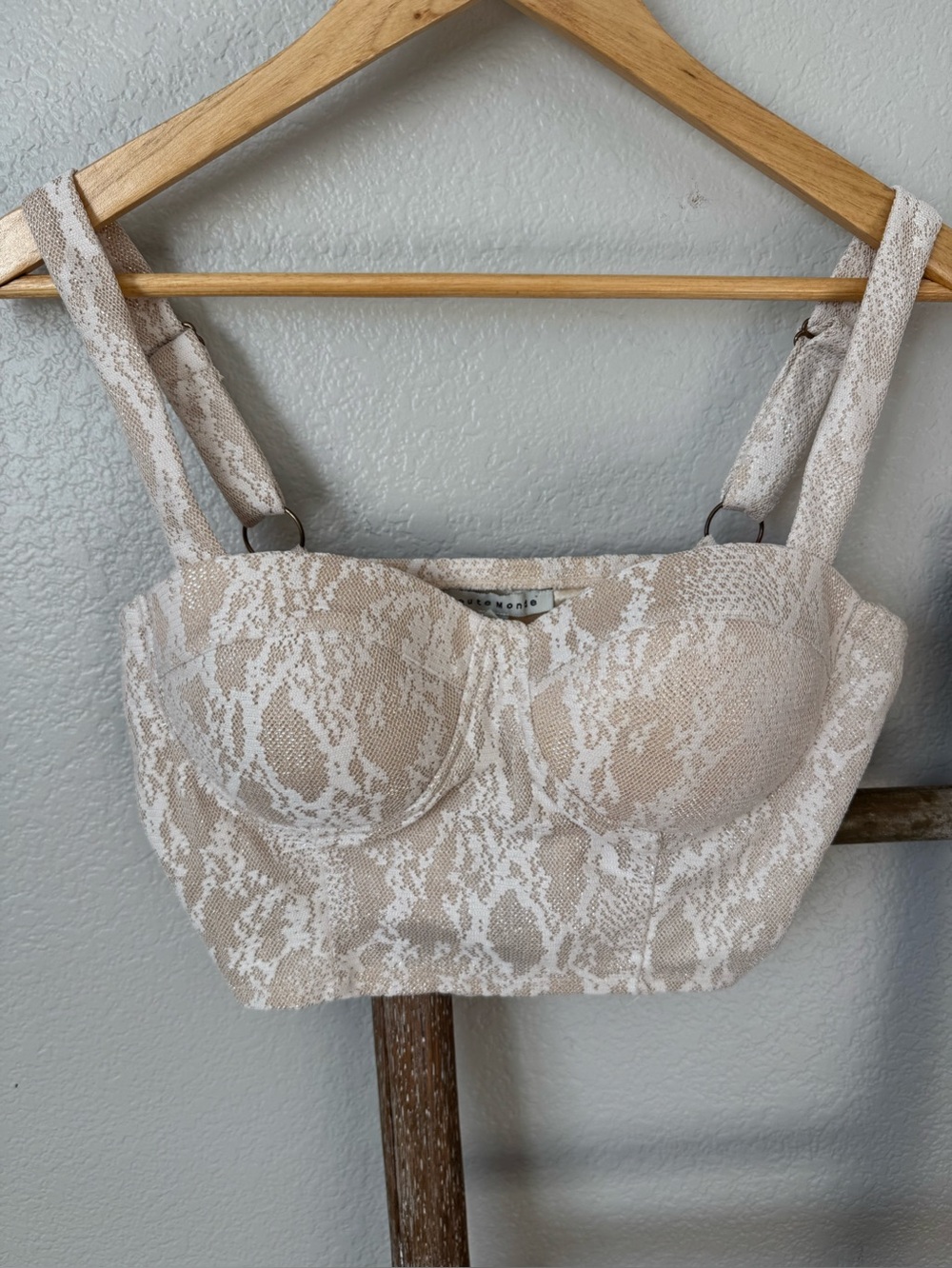 Haute monde medium lace bralette top vguc neutral